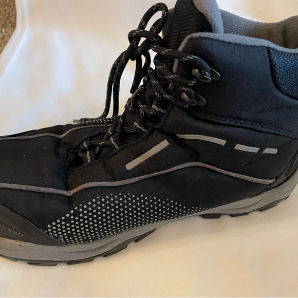 Lands’ End hiking boots size 8.5 - Picture 2 of 8